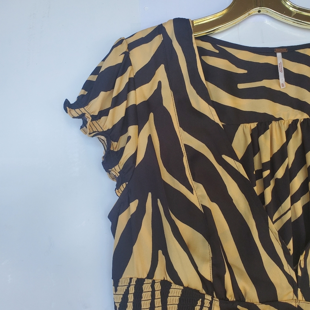 Free People "Show Me Love" Zebra Print Smock Top Size XL - Picture 5 of 13